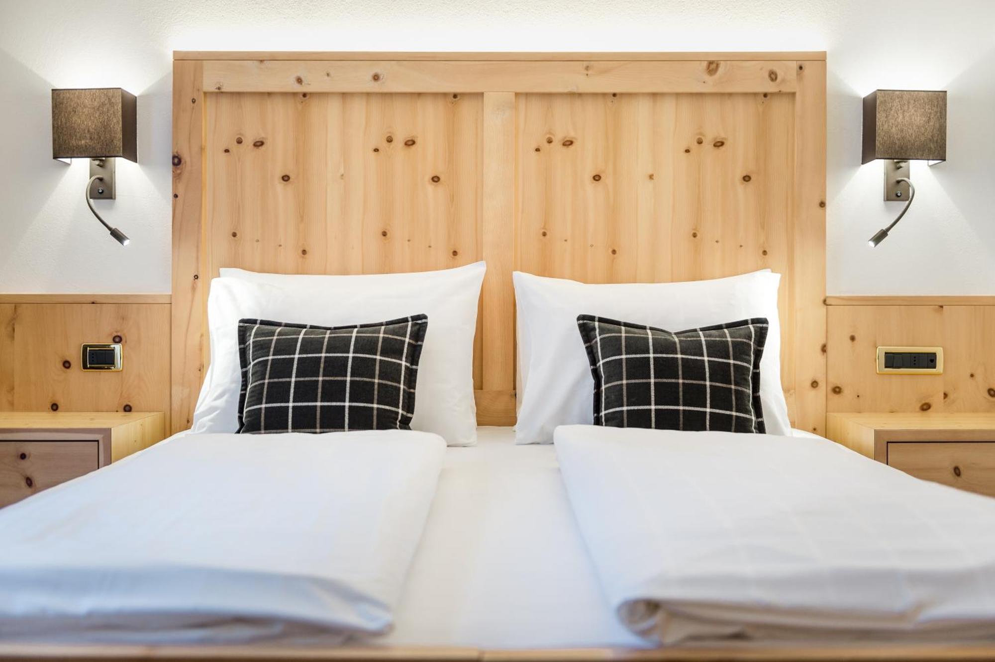 Hotel Des Alpes Ла Вилла Экстерьер фото