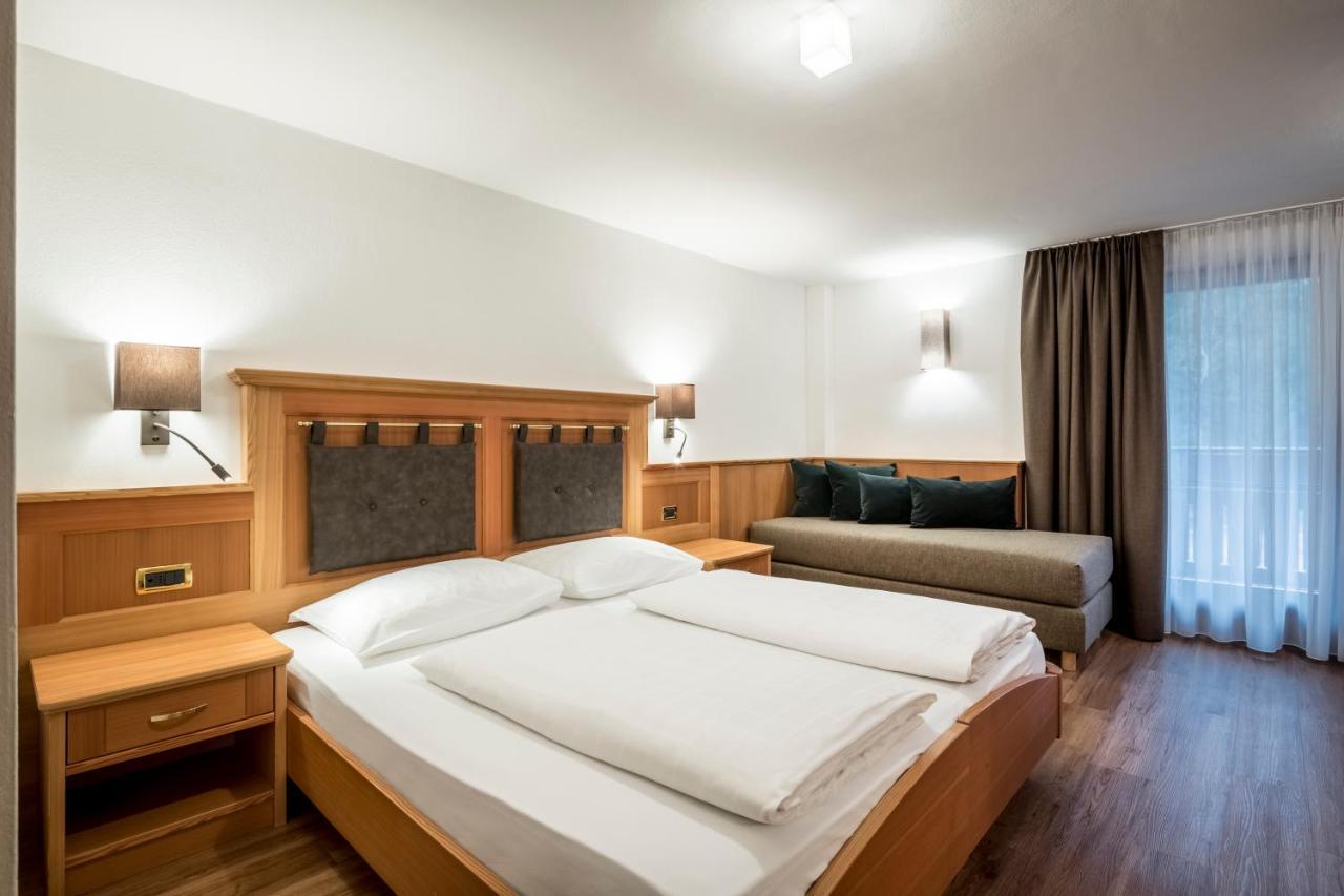 Hotel Des Alpes Ла Вилла Экстерьер фото